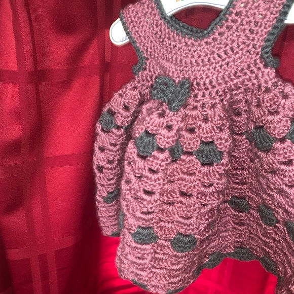 Crochet Baby Dress! 0-6 Months - Picture 2 of 7